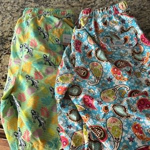 Lot of 2 Peter Millar swimming trunks. Medium